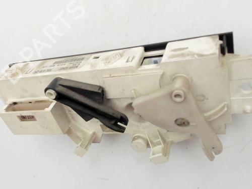 Used Climate control Climate control 38675380 38675380