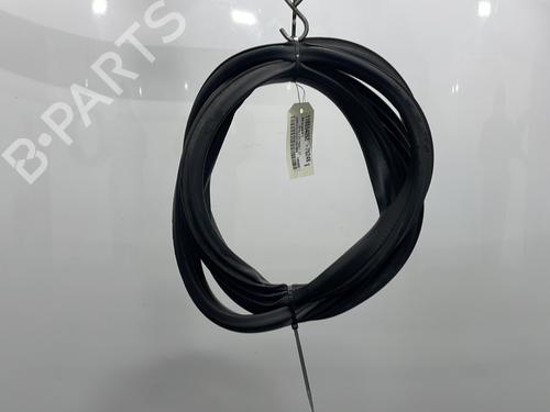 Used Rubber door seal OPEL ASTRA H GTC (A04) 1.7 CDTi (L08) (101 hp) 31328037