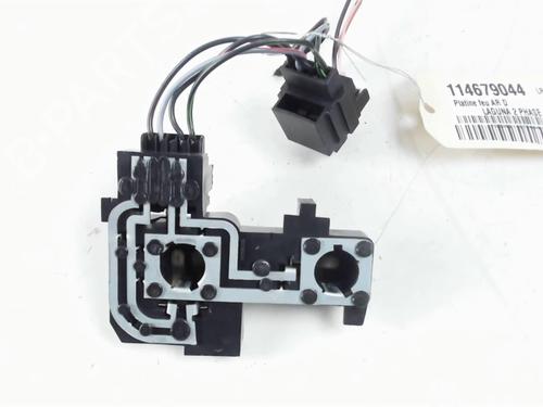Used Lamp holder RENAULT LAGUNA II (BG0/1_) 1.8 16V (BG04, BG0B, BG0C, BG0V) (117 hp) 30329392