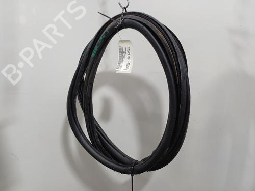 Used Rubber door seal Rubber door seal PEUGEOT 3008 II SUV (MC_, MR_, MJ_, M4_) 1.6 BlueHDi 120 (120 hp) 39426846 39426846