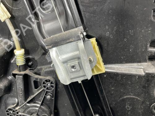 Front right window mechanism MERCEDES-BENZ GLA-CLASS (X156) GLA 200 CDI / d (156.908) | BP29844364C23
