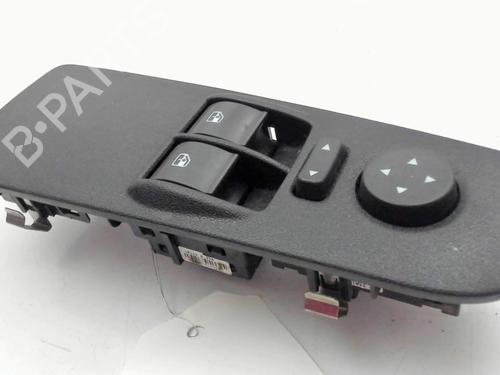 Used Left front window switch Left front window switch FIAT GRANDE PUNTO (199_) 1.2 (69 hp) 39760016 39760016