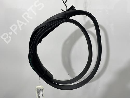 Used Rubber door seal FORD FOCUS III 2.0 TDCi (115 hp) 31074783