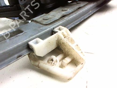 Rudehejsemekanisme Højre foran PEUGEOT 206 Hatchback (2A/C) 1.4 i | BP20449288C23 