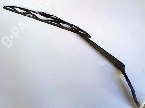 Used Front windshield wiper arm FORD FIESTA V (JH_, JD_) 1.4 TDCi (68 hp) 20457173