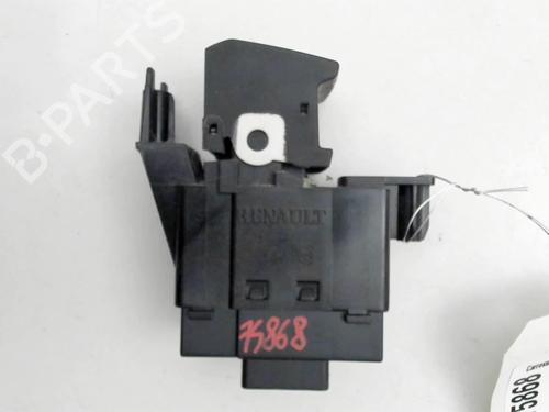 Switch RENAULT LAGUNA III (BT0/1) 2.0 dCi (BT01, BT08, BT09, BT0E, BT0K, BT12, BT1C, BT1D,... | BP23840920I30 