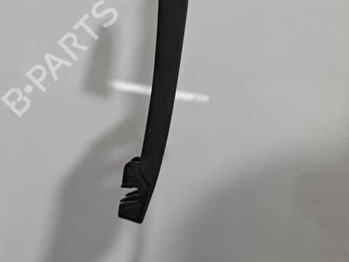 Used Rear windshield wiper arm Rear windshield wiper arm TOYOTA YARIS (_P9_) 1.0 VVT-i (KSP90_, KSP90R) (69 hp) 40512689 40512689
