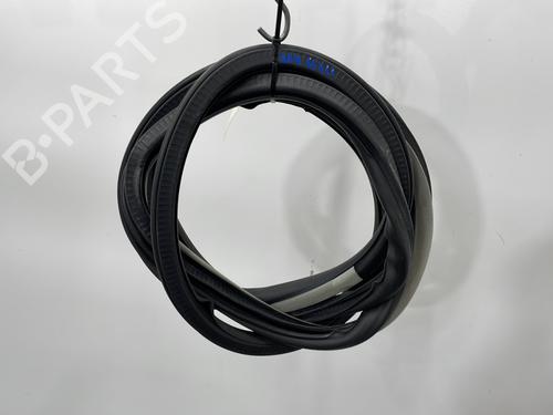 Rubber door seal AUDI A3 (8P1) 2.0 TDI 16V 8P3831721K6V9