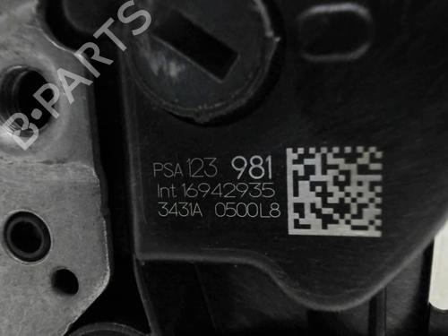 front-left-lock-citroen-c3-iii-sx-2016-32396780 main image