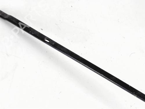 Used Front windshield wiper arm RENAULT CLIO III (BR0/1, CR0/1) 1.2 16V (BR02, BR0J, BR11, CR02, CR0J, CR11) (75 hp) 20449867