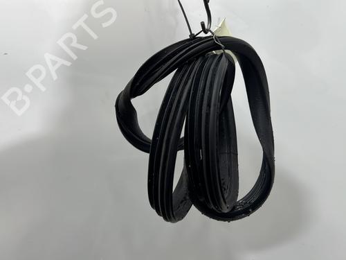 Gummiliste CITROËN C1 II (PA_, PS_) 1.0 VTi 72 (72 hp) 30602674