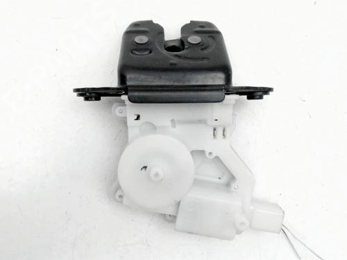 Used Tailgate lock Tailgate lock RENAULT KADJAR (HA_, HL_) 1.2 TCe 130 (HLMR) (130 hp) 33701868 33701868
