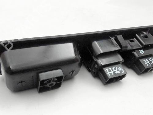 Used Left front window switch Left front window switch PEUGEOT 307 (3A/C) 1.6 16V (109 hp) 27294216 27294216