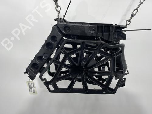 Kofangerbeslag bag RENAULT SCÉNIC III (JZ0/1_) 1.6 dCi (JZ00, JZ12) (130 hp) 32018617