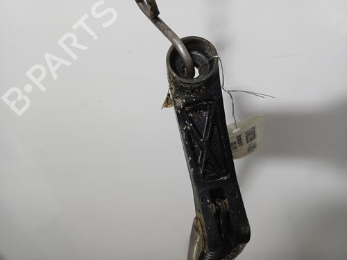 front-windshield-wiper-arm-toyota-corolla-verso-_e12_-2001-2002-2003-2004-2005-2006-2007-34256025 main image