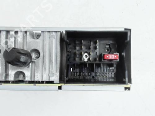 Used Radio Radio 37252100 37252100