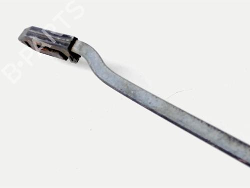 Used Front windshield wiper arm RENAULT TRAFIC Van (T_, P_, V_) 2.1 D (58 hp) 20451175