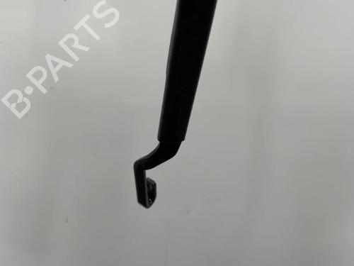 Used Front windshield wiper arm Front windshield wiper arm 20417640 20417640