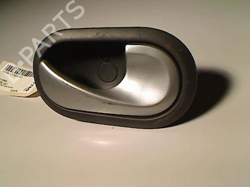 Used Front right interior door handle RENAULT SCÉNIC II (JM0/1_) 1.5 dCi (JM0F) (82 hp) 20410781