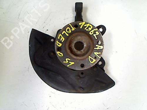 Used Right front steering knuckle SEAT TOLEDO I (1L2) [1991-1999]  21203409
