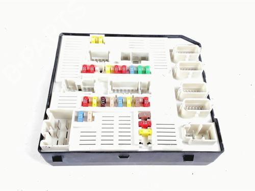Used Fuse box Fuse box RENAULT MEGANE III Coupe (DZ0/1_) 1.4 TCe (DZ0F, DZ1V) (131 hp) 20422524 20422524