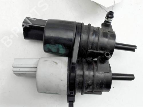 Used Washer pump Washer pump BMW 1 (F20) 118 d (143 hp) 32264148 32264148