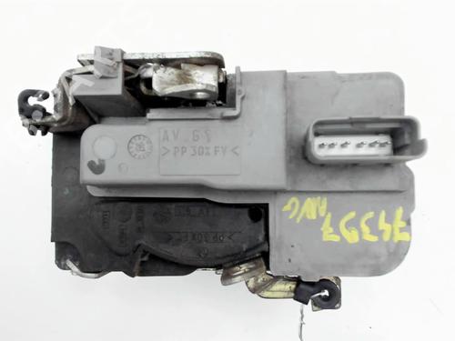 Venstre fortil lås PEUGEOT 206+ (2L_, 2M_) 1.4 i (2LKFWA, 2MKFWA) (75 hp) 20387601