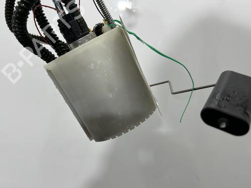 Used Fuel pump Fuel pump FORD ECOSPORT 1.0 EcoBoost (125 hp) 30308581 30308581