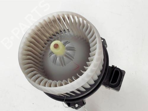 Heater blower motor TOYOTA YARIS (_P13_) 1.0 (KSP130_, KSP130) | BP20401943M62