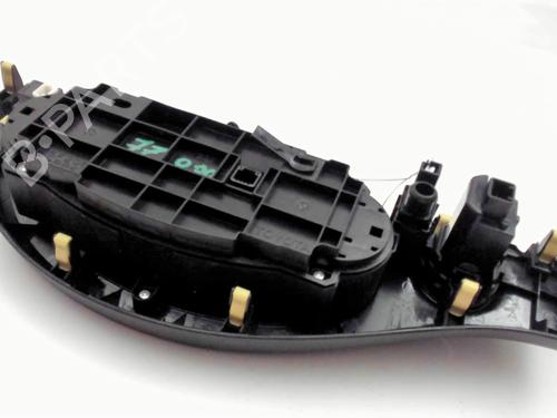 Climate control TOYOTA YARIS (_P13_) 1.5 Hybrid (NHP130_, NHP130) | BP27409372I5 
