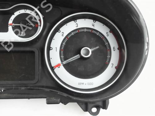 Used Instrument cluster Instrument cluster FIAT 500L (351_, 352_) 1.3 D Multijet (199LXY1A, 199LXY11) (84 hp) 30548008 30548008