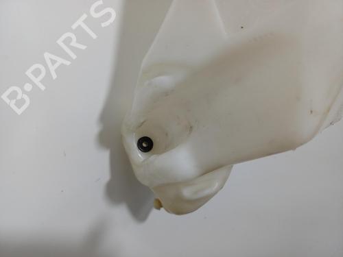 Used Windscreen washer tank Windscreen washer tank 39520477 39520477