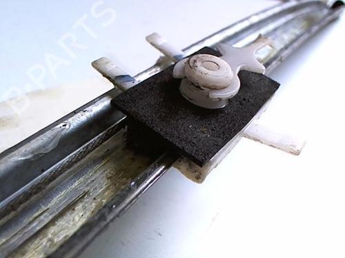 Used Front right window mechanism Front right window mechanism FIAT PUNTO (176_) 1.2 16V (86 hp) 20407153 20407153