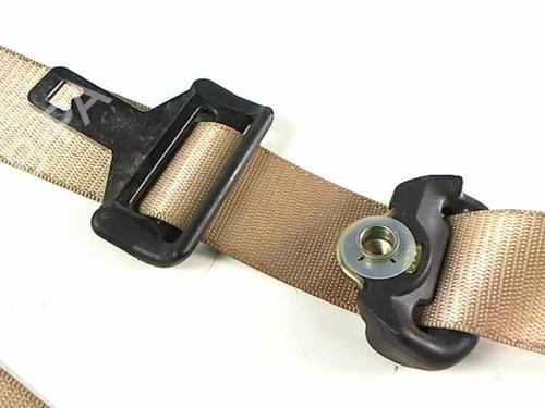 Venstre bak beltestrammer MERCEDES-BENZ M-CLASS (W163) ML 270 CDI (163.113) | BP20409486C89 