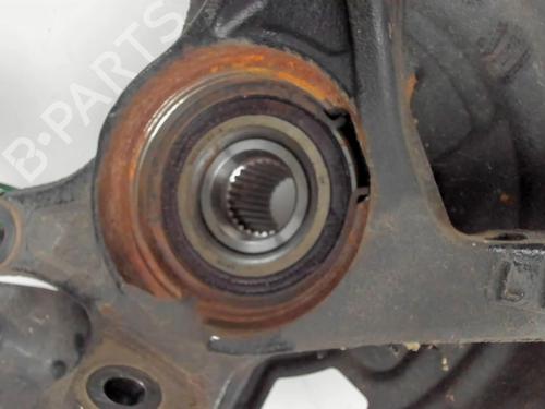 Used Right front steering knuckle Right front steering knuckle TOYOTA YARIS (_P13_) 1.5 Hybrid (NHP130_, NHP130) (101 hp) 20398285 20398285