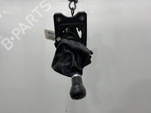 Used Gear lever AUDI A4 B8 (8K2) 2.0 TDI (143 hp) 22695878