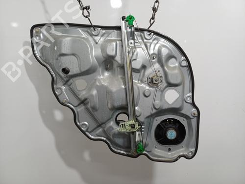 Elevalunas trasero derecho Elevalunas trasero derecho LANCIA MUSA (350_) 1.3 D Multijet (350.AXM11, 350.AXM1A, 350.AXI1A) (95 hp) 35892999 35892999