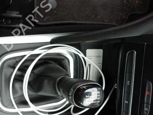 Fuel pump RENAULT MEGANE IV Hatchback (B9A/M/N_) 1.2 TCe 100 (B9MS) | BP25601387M76 - Image 13