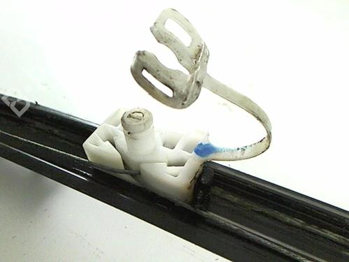 Used Front right window mechanism Front right window mechanism ALFA ROMEO 147 (937_) 1.9 JTDM 8V (937.AXD1A, 937.AXU1A, 937.BXU1A) (120 hp) 20466168 20466168