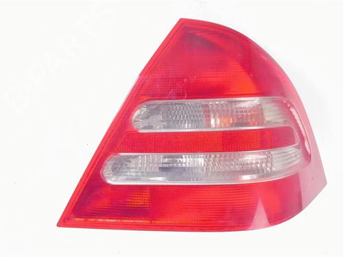 Right taillight MERCEDES-BENZ C-CLASS (W203) C 220 CDI (203.006, 203.008) | BP20464145C35 