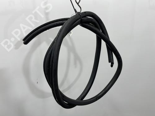 rubber-door-seal-vw-golf-vi-variant-aj5-2009-2010-2011-2012-2013-2014-26586306 main image