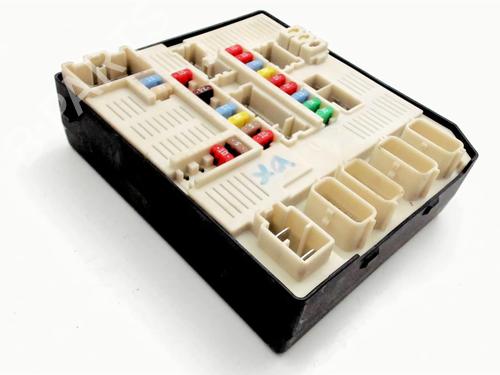 Used Fuse box Fuse box RENAULT LAGUNA III (BT0/1) 2.0 dCi (BT01, BT08, BT09, BT0E, BT0K, BT12, BT1C, BT1D,... (150 hp) 24394728 24394728