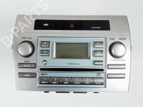 Used Radio TOYOTA COROLLA Verso (ZER_, ZZE12_, R1_) 2.2 D-4D (AUR10_, AUR10R) (136 hp) 30329318