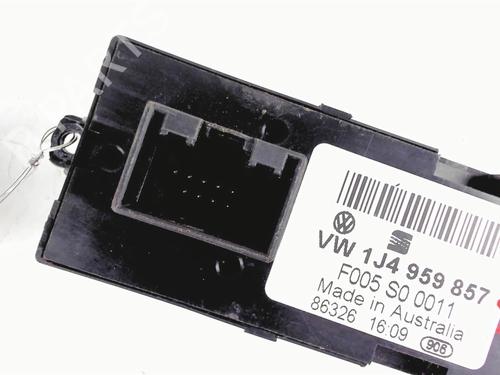 Used Left front window switch Left front window switch VW PASSAT B5 (3B2) 1.9 TDI (110 hp) 20404892 20404892