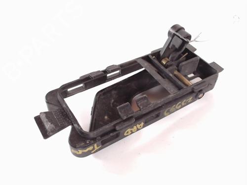 Used Rear right interior door handle Rear right interior door handle FIAT TEMPRA (159_) 1.9 TD (159.CU, 159.AU, 159.AI, 159.BI) (90 hp) 21235625 21235625
