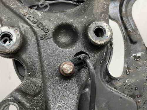 Right front steering knuckle MERCEDES-BENZ SLK (R171) 200 Kompressor (171.442) | BP20439822M26 