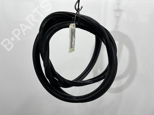 Used Rubber door seal VW GOLF VI (5K1) 2.0 TDI (110 hp) 29545035