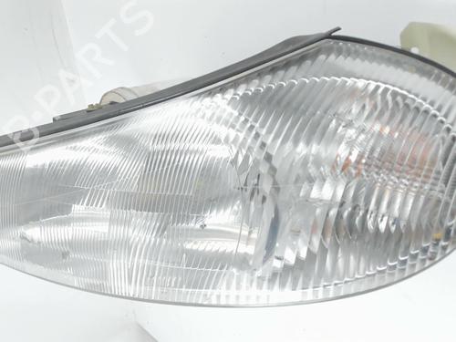 Left headlight FORD MONDEO II (BAP) 1.8 TD | BP20398796C28 