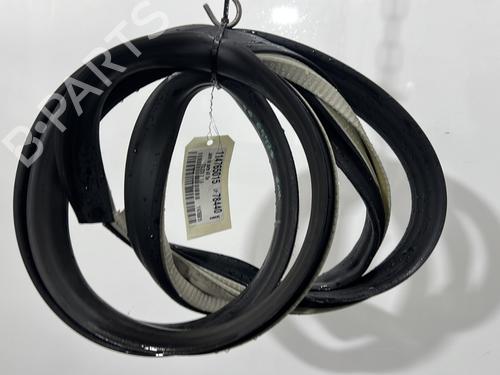 BP30115612C142 main image