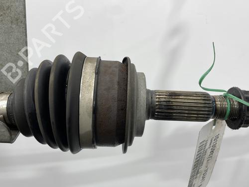 Used Right front driveshaft Right front driveshaft TOYOTA YARIS (_P13_) 1.5 Hybrid (NHP130_, NHP130) (101 hp) 23779409 23779409